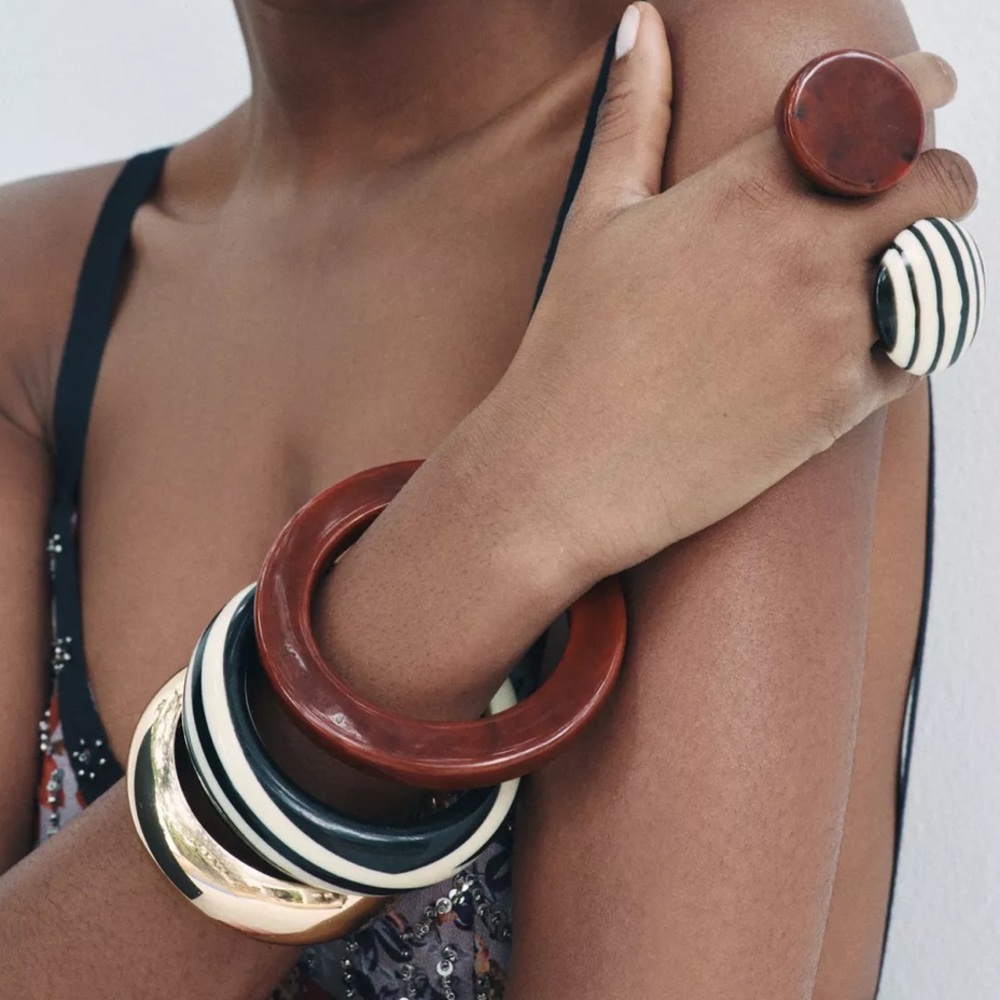 ZARA NWT PACK OF 3 RESIN CUFF BRACELETS - gold, striped & burgundy. SS25 - Picture 3 of 6